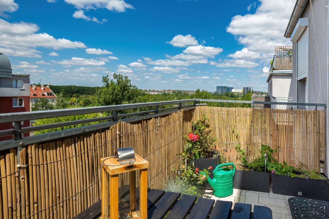 Apartments Wroclaw Manganowa By Noclegi Renters Esterno foto