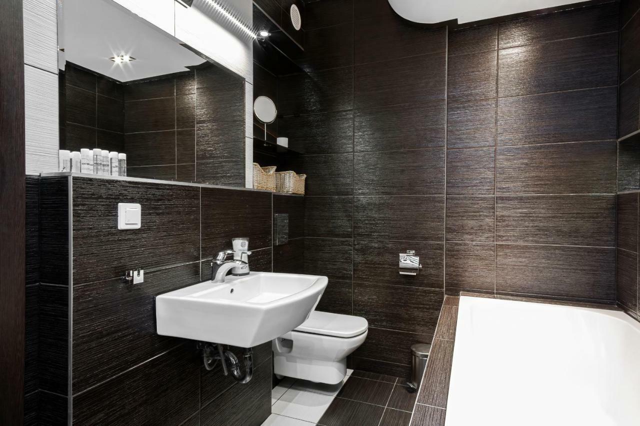 Apartments Wroclaw Manganowa By Noclegi Renters Esterno foto